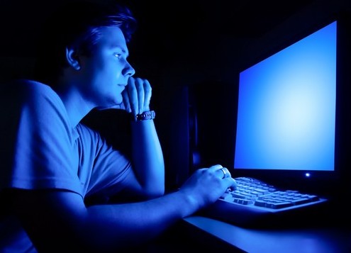 Daños irreversibles del color azul en la retina